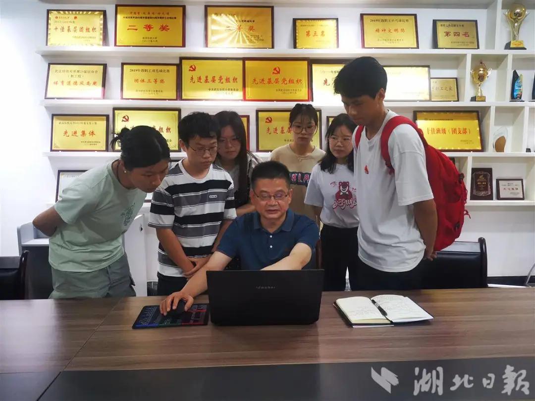 唱响社科强音 汇聚网络正能量